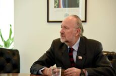 27200055728_93579140f1_k