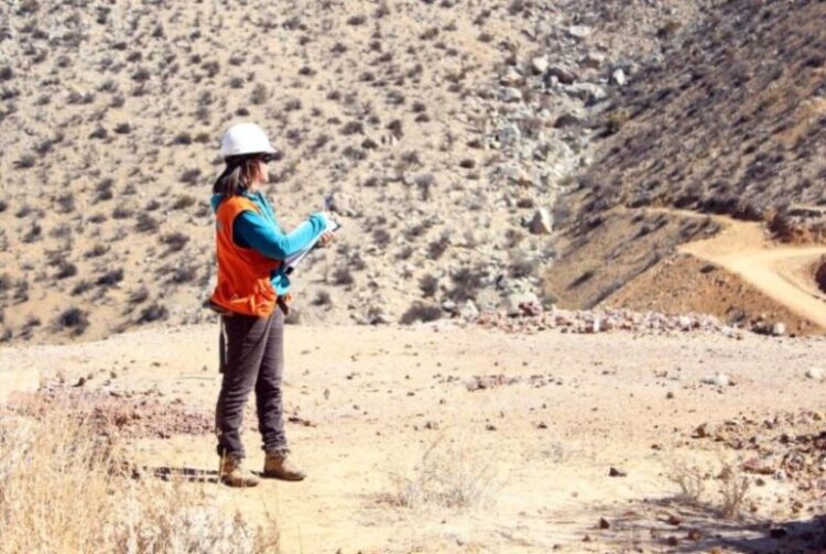 mujer-en-la-mineria (1)