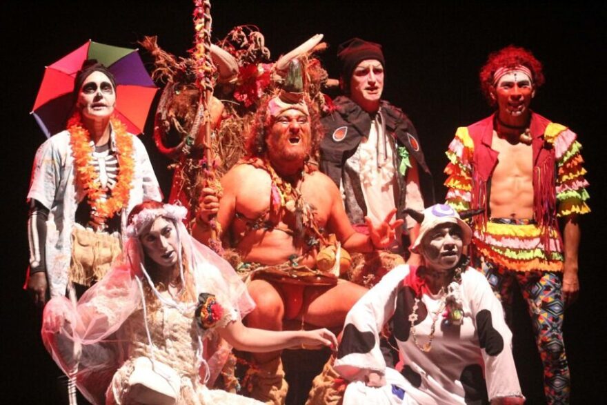 tres-preguntas-a-un-diablo-enamorado-reduccion_opt-1