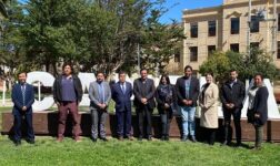 Reunión U-compressed