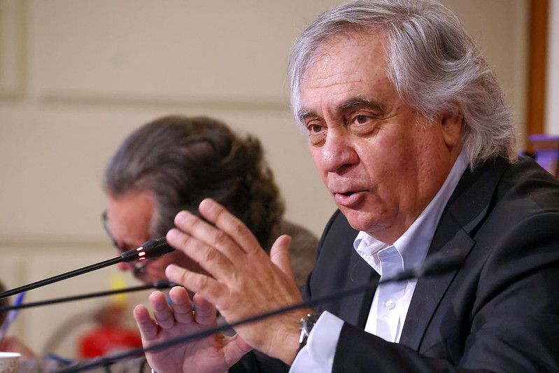 54720992433_b8bd2e3091_c-compressed