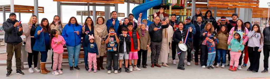 Michilla-estrenó-importantes-mejoras-en-Plaza-de-la-Tranquilidad-compressed