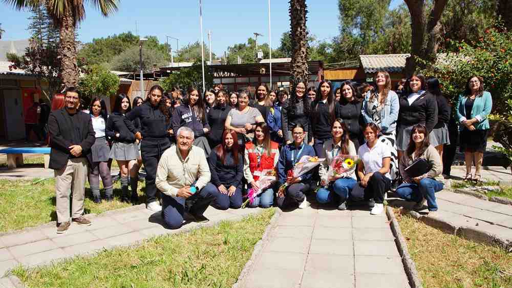 Conversatorio Día de la Mujer 01-compressed