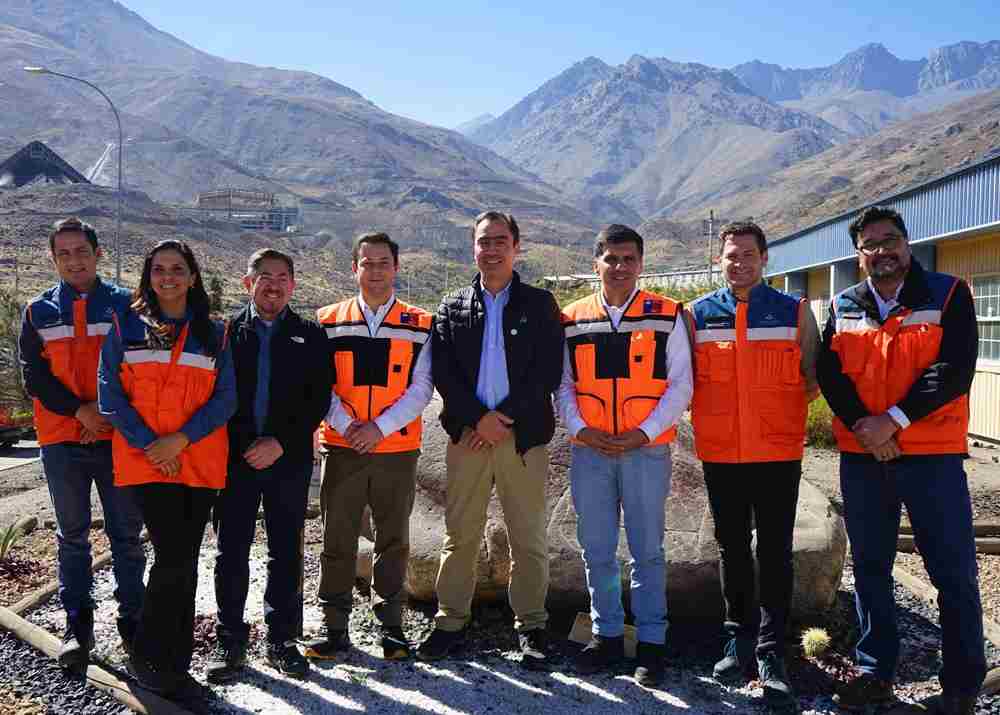 foto-mlp---visita-autoridades-a-fanena-minera-los-pelambres-(1)-compressed